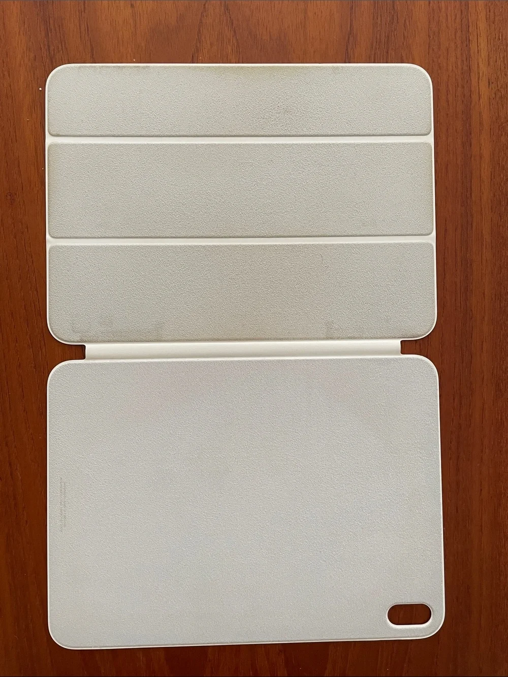 Apple White iPad Smart Cover with Embossed Apple Logo